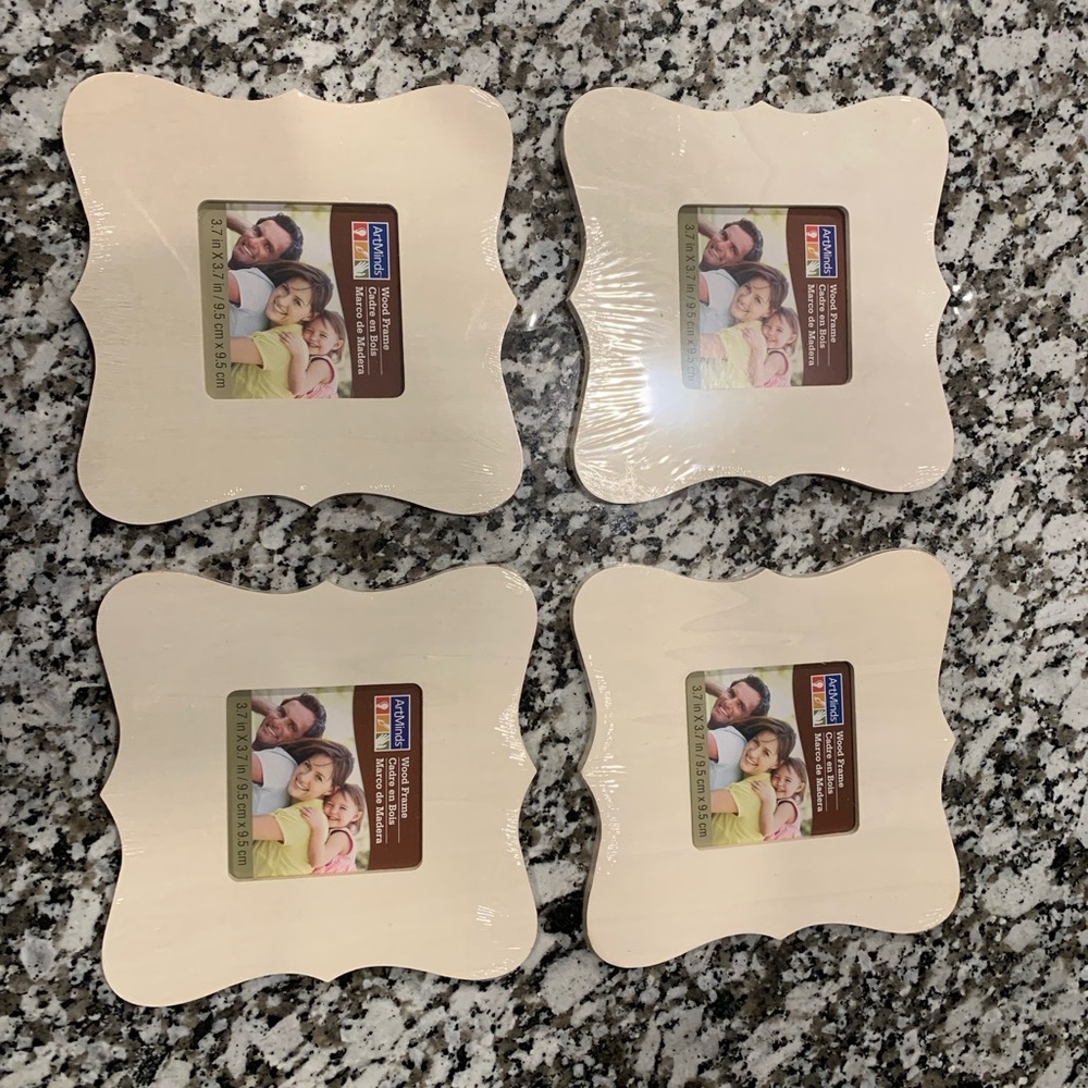 NWT Set of 4 DIY frames